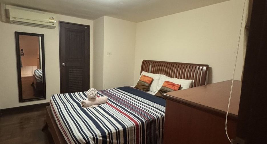 For rent 4 bedrooms townhouse in Hua Hin, Prachuap Khiri Khan