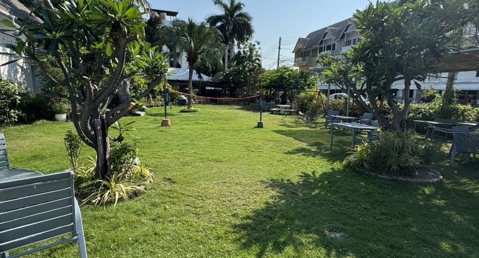 For rent 4 bedrooms townhouse in Hua Hin, Prachuap Khiri Khan