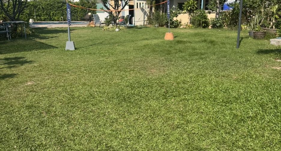 For rent 4 bedrooms townhouse in Hua Hin, Prachuap Khiri Khan