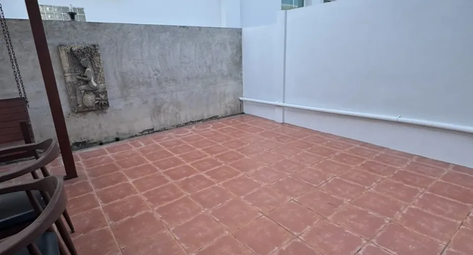 For rent 4 bedrooms townhouse in Hua Hin, Prachuap Khiri Khan
