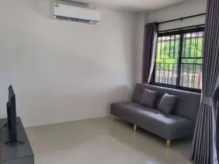 À louer 2 chambres maison à Hang Dong, Chiang Mai