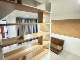 Casa adosada en alquiler de 2 habitaciones en San Sai, Chiang Mai