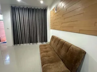 Casa adosada en alquiler de 2 habitaciones en San Sai, Chiang Mai