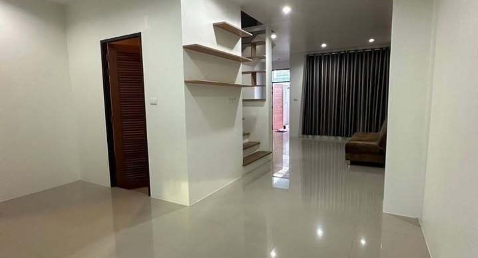 Casa adosada en alquiler de 2 habitaciones en San Sai, Chiang Mai