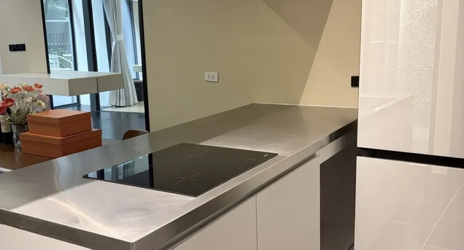 For sale 2 bedrooms condo in Watthana, Bangkok