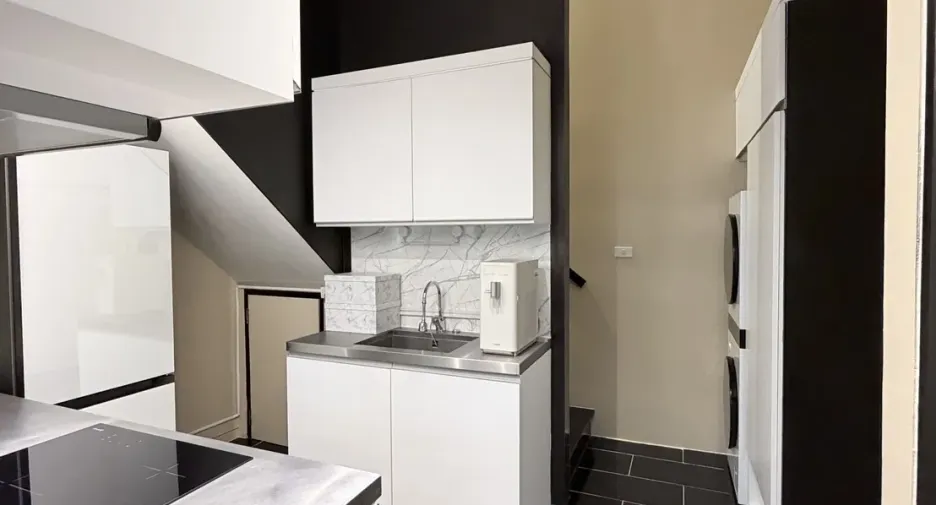 For sale 2 bedrooms condo in Watthana, Bangkok