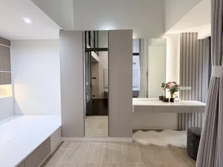 For sale 2 bedrooms condo in Watthana, Bangkok