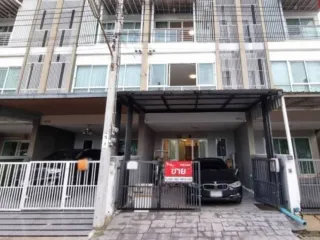 For sale 3 bedrooms townhouse in Thung Khru, Bangkok
