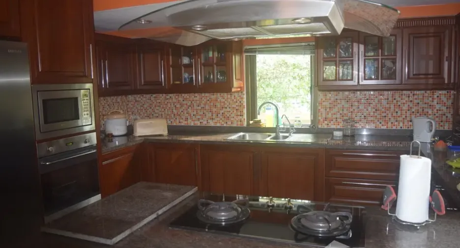 For sale 5 bedrooms house in Ko Samui, Surat Thani
