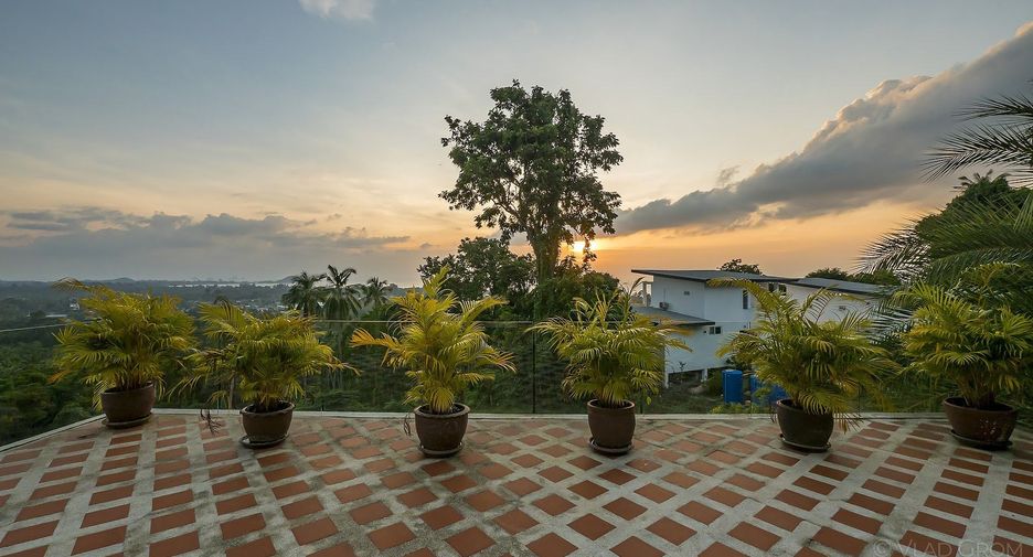 À vendre 4 chambres villa à Ko Samui, Surat Thani