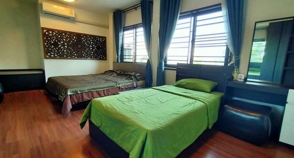 Villa en alquiler de 5 habitaciones en Mueang Chiang Mai, Chiang Mai