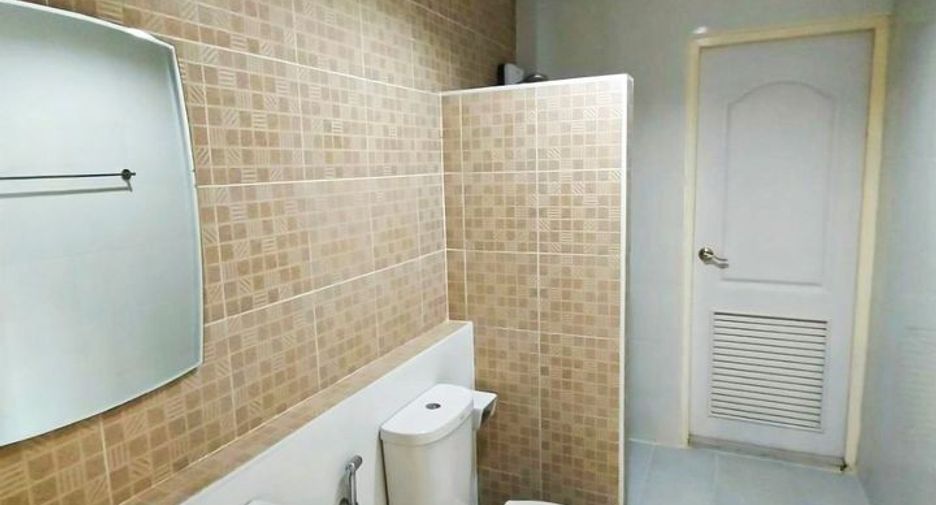 Villa en alquiler de 5 habitaciones en Mueang Chiang Mai, Chiang Mai