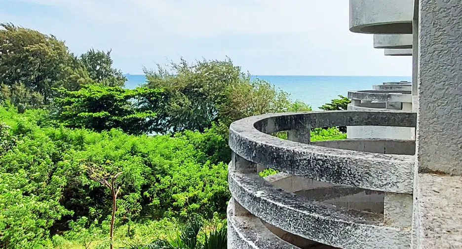 For sale 1 bed condo in Ban Chang, Rayong