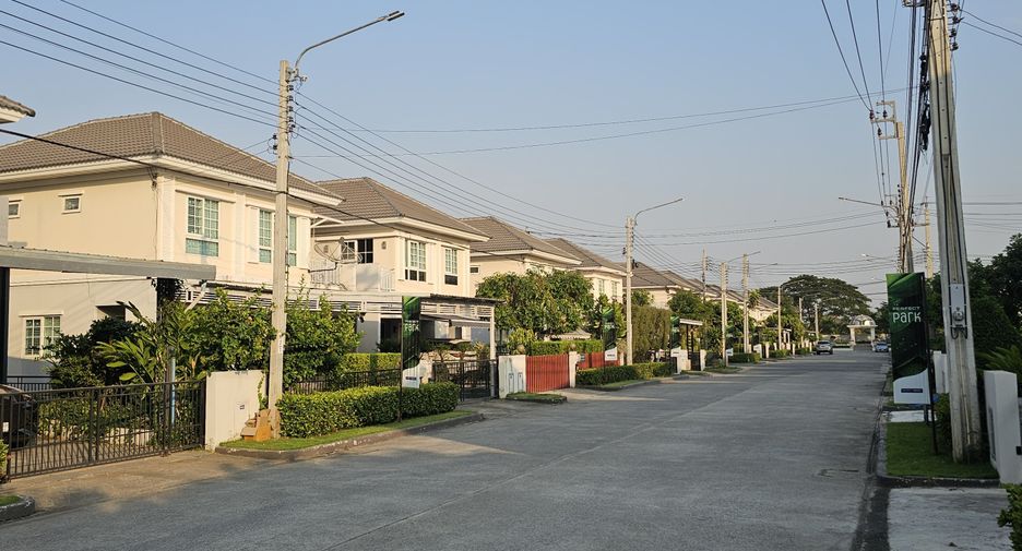 Продажа 3 спальни дом в Bang Sao Thong, Самутпракан