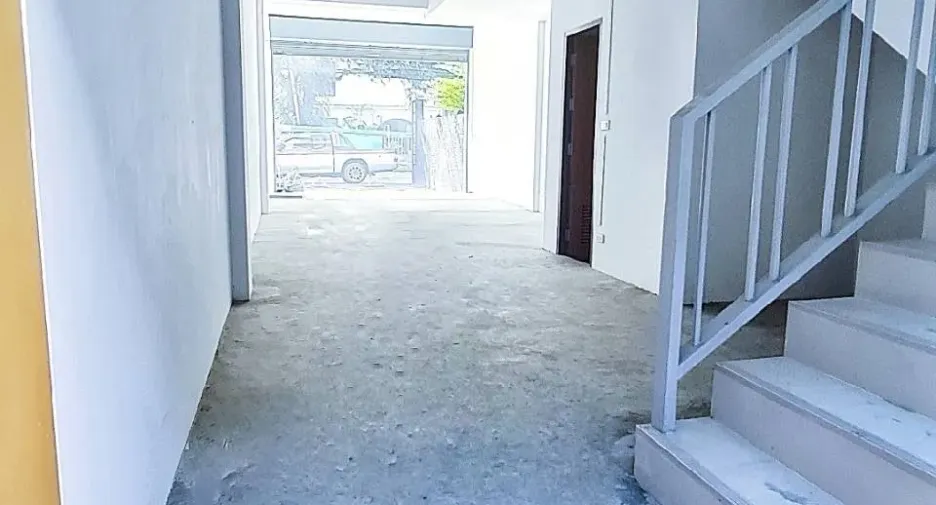 Reihenhaus zum Kauf mit 4 Zimmer in Mueang Chiang Mai, Chiang Mai