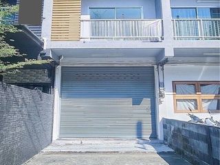 For sale 4 bedrooms townhouse in Mueang Chiang Mai, Chiang Mai