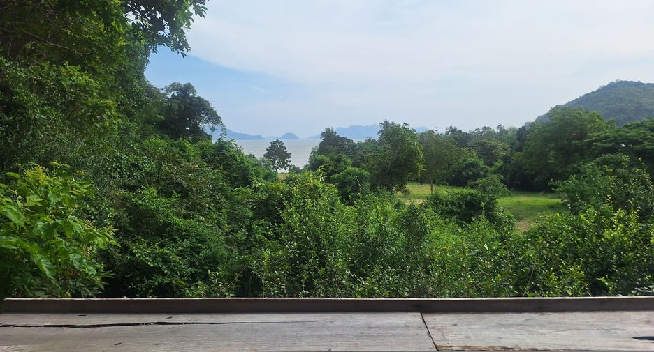 Casa en alquiler de 3 habitaciones en Sam Roi Yot, Prachuap Khiri Khan