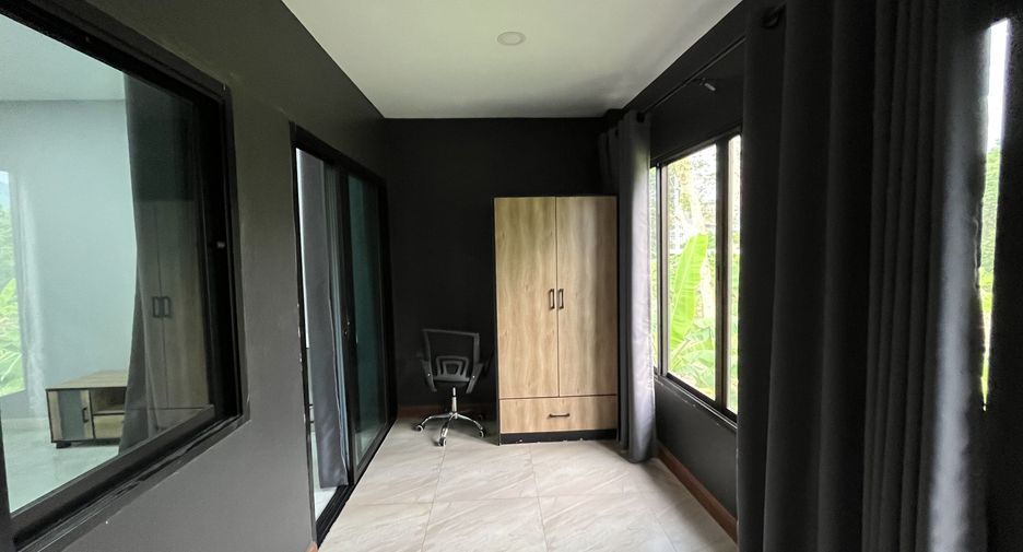 For rent 2 bedrooms townhouse in Mueang Chiang Mai, Chiang Mai