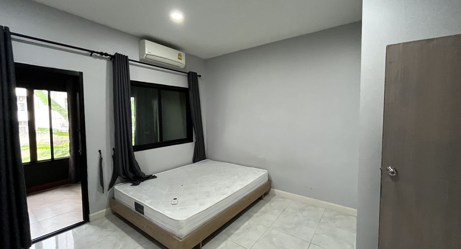 For rent 2 bedrooms townhouse in Mueang Chiang Mai, Chiang Mai