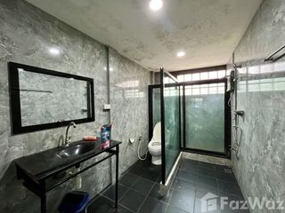 For rent 2 bedrooms townhouse in Mueang Chiang Mai, Chiang Mai