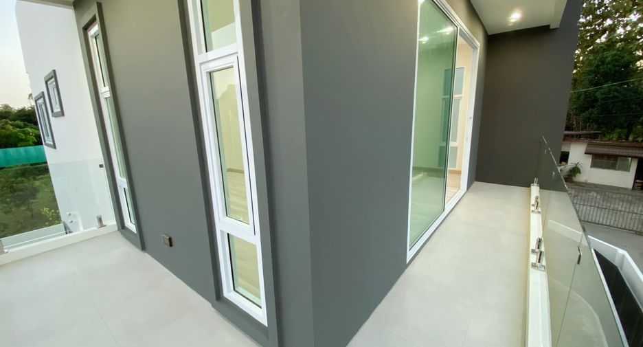 For sale 4 bedrooms house in Mae Rim, Chiang Mai