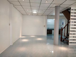 Casa adosada en venta de 3 habitaciones en Nong Khaem, Bangkok