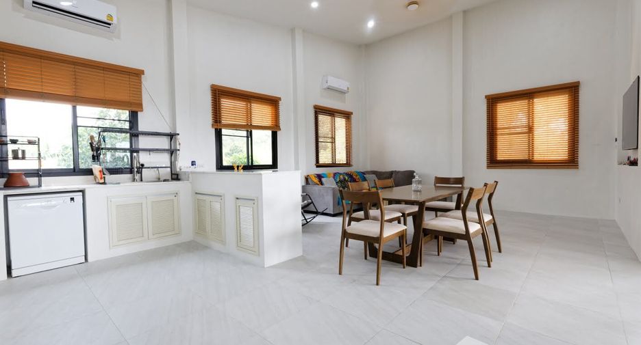 For sale 6 bedrooms house in Ko Pha-ngan, Surat Thani