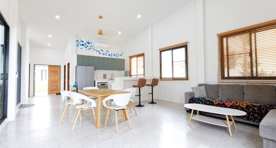 For sale 6 bedrooms house in Ko Pha-ngan, Surat Thani