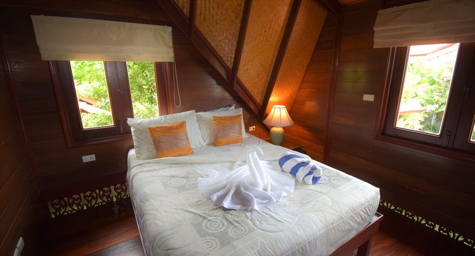 For rent 4 bedrooms villa in Ko Samui, Surat Thani