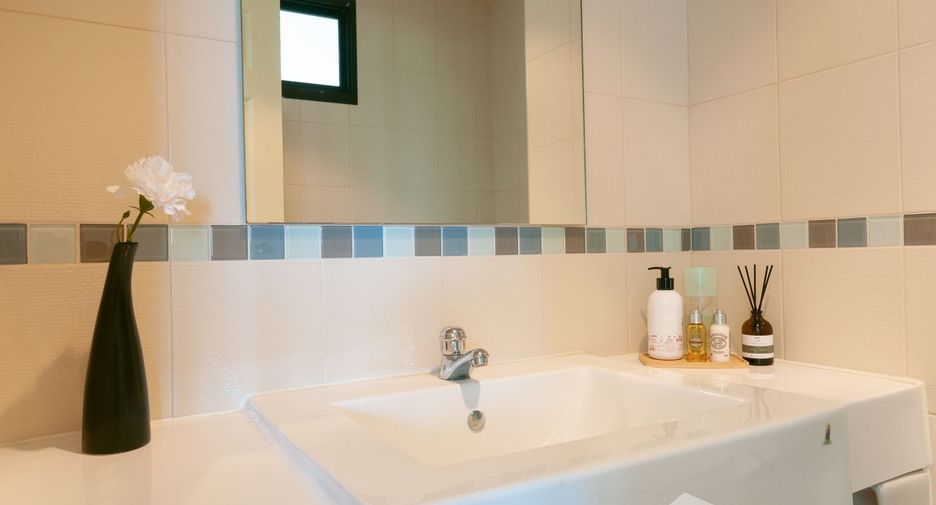 For sale and for rent 2 bedrooms condo in Phaya Thai, Bangkok