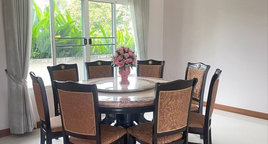 For rent 4 ベッドルーム house in San Sai, Chiang Mai