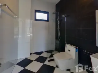 For sale 2 bedrooms house in San Kamphaeng, Chiang Mai