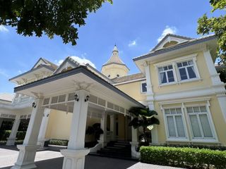 For sale 3 bedrooms house in Lat Phrao, Bangkok