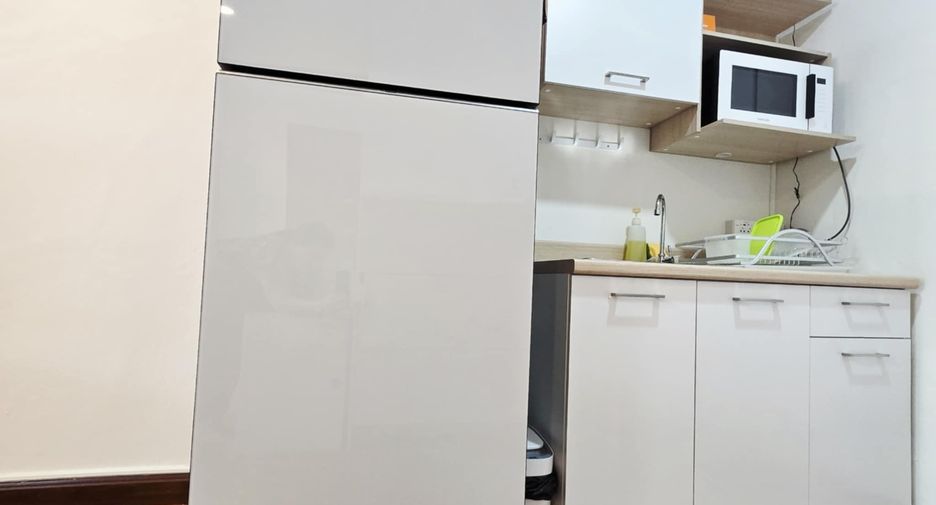 For sale studio condo in Huai Khwang, Bangkok