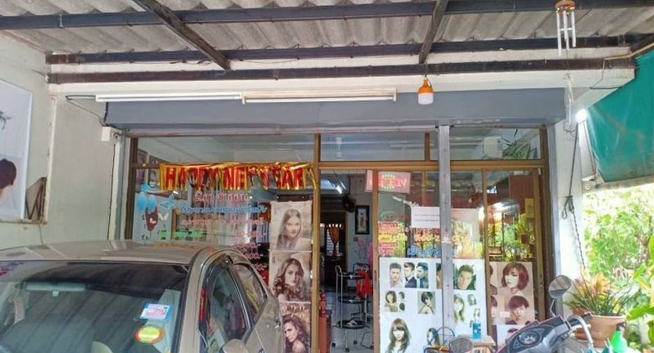 For sale 3 bedrooms retail Space in Mueang Chiang Mai, Chiang Mai