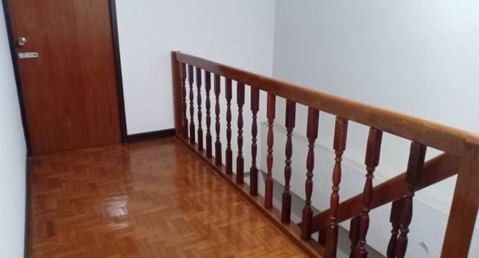 For sale 3 bedrooms retail Space in Mueang Chiang Mai, Chiang Mai