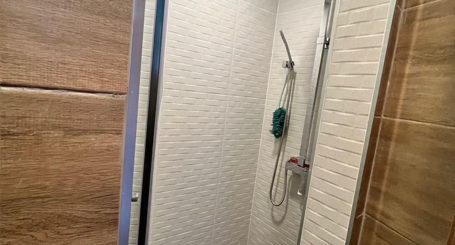 Продажа 2 спальни кондо в Йомтиен, Паттайя