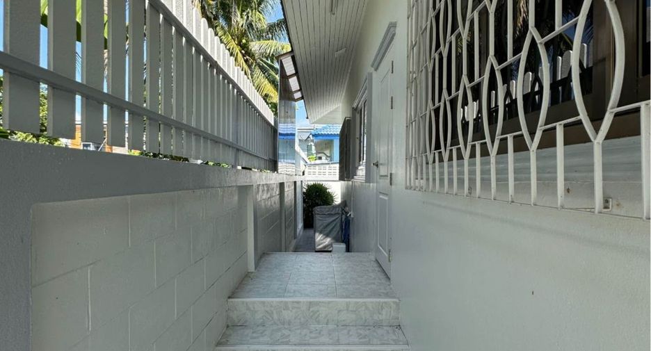 For rent 3 bedrooms house in Hua Hin, Prachuap Khiri Khan