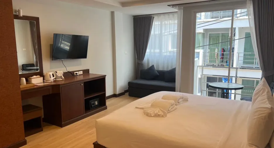 À vendre et à louer 15 chambres hôtel à Kathu, Phuket