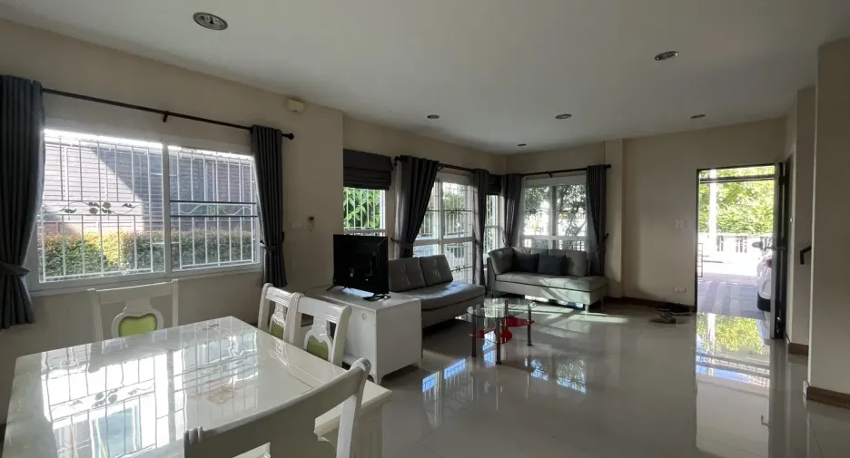 出租 3 卧室 独立屋 在 Hang Dong, Chiang Mai