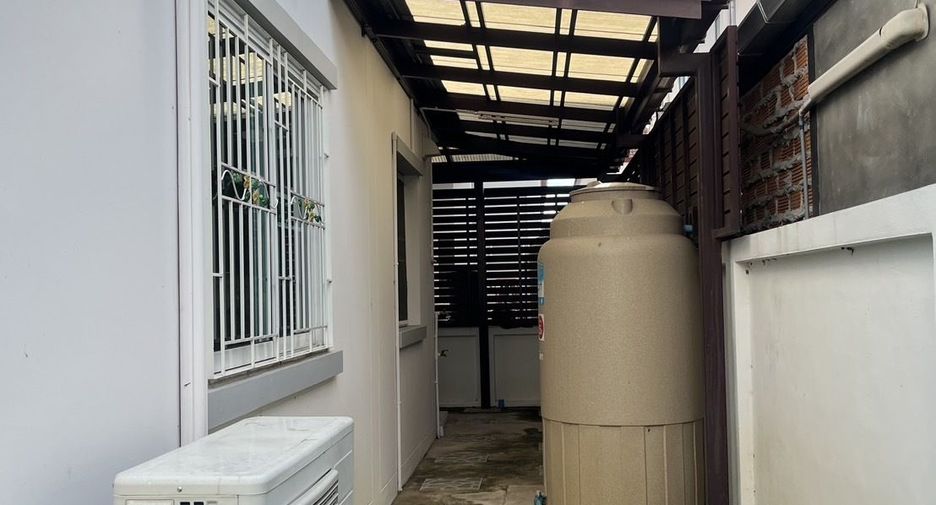 Casa en alquiler de 3 habitaciones en Hang Dong, Chiang Mai