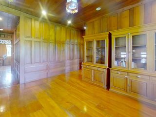 For sale 5 bedrooms house in Mueang Chiang Mai, Chiang Mai