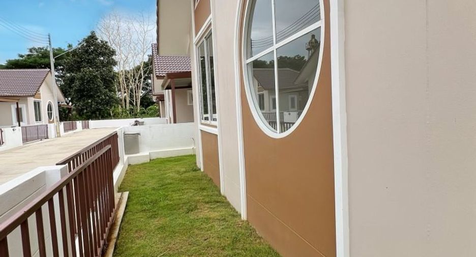 For sale 3 bedrooms house in Saraphi, Chiang Mai