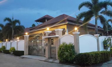 À vendre et à louer 4 chambres villa à Hua Hin, Prachuap Khiri Khan