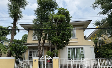 For sale 4 bedrooms house in Khan Na Yao, Bangkok