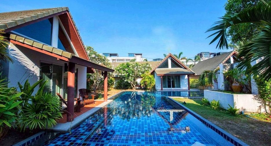 For rent 2 bedrooms villa in Mueang Phuket, Phuket