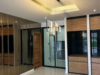Casa adosada en venta de 4 habitaciones en San Sai, Chiang Mai