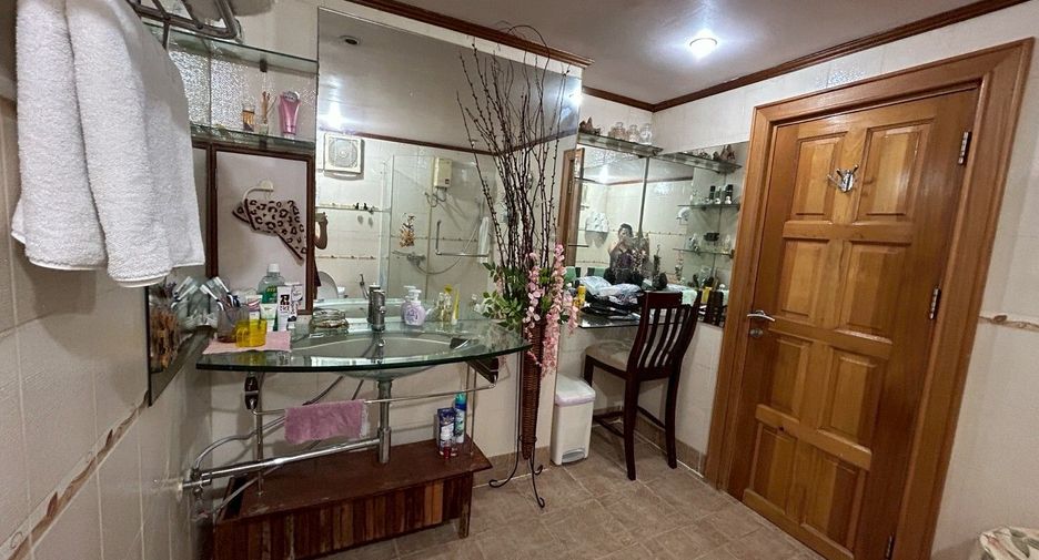For sale 1 bed condo in Din Daeng, Bangkok