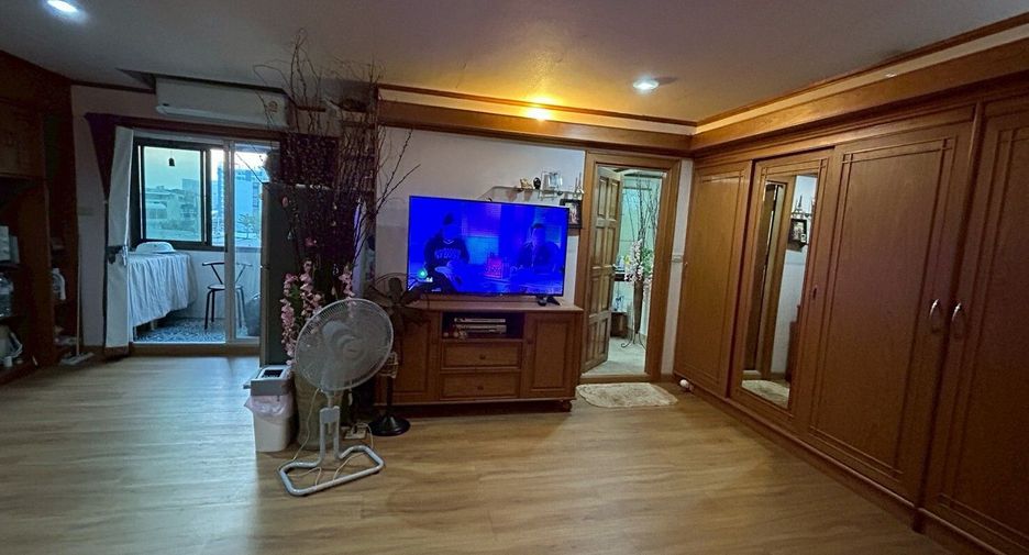 For sale 1 bed condo in Din Daeng, Bangkok