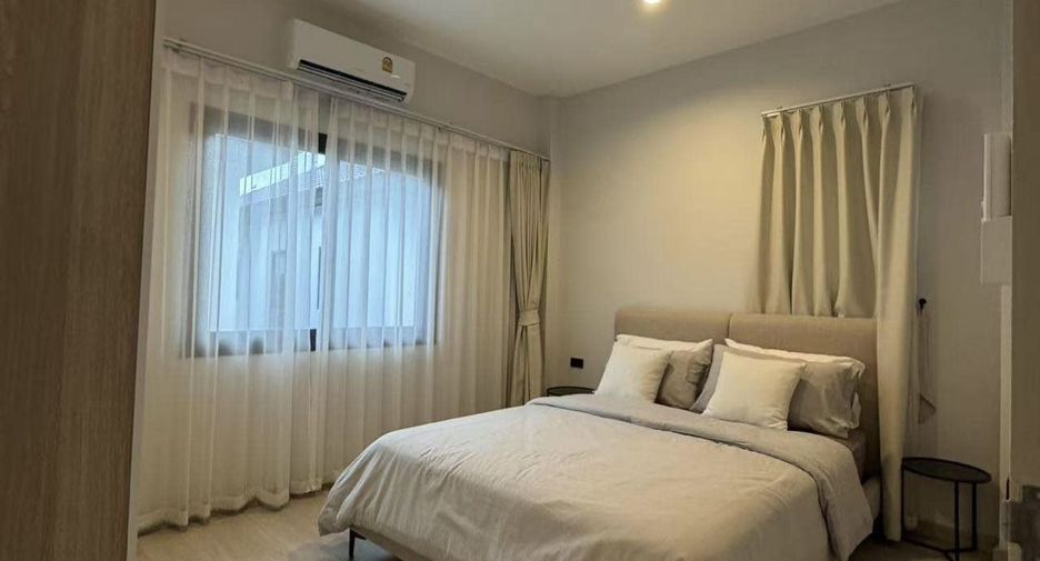 Haus zur Miete mit 3 Zimmer in Bang Lamung, Chonburi